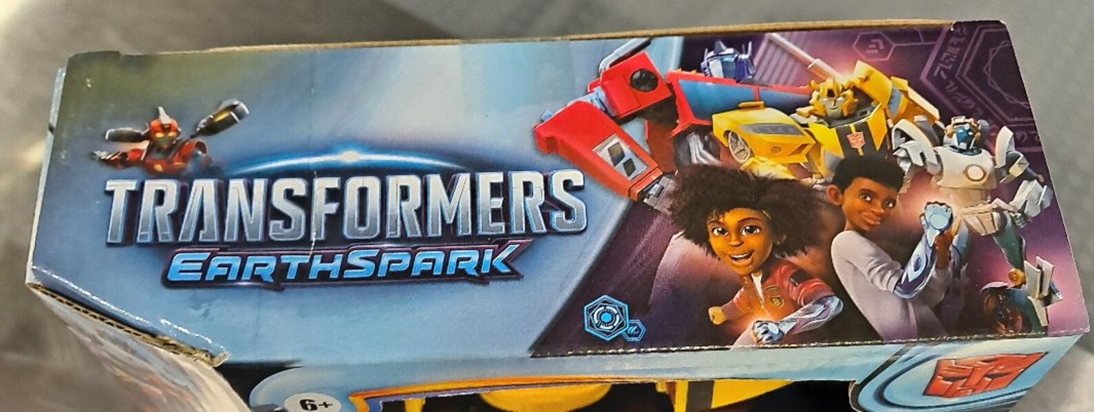 Image Of Transformers Earthspark Bumblebee In Package  (4 of 49)